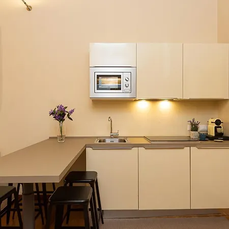 Spanish Steps Exclusive In Daire Roma